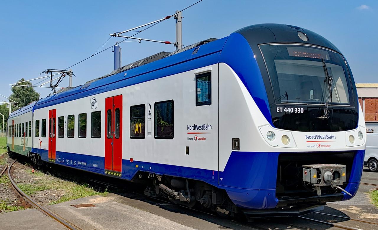 Prototyp für Umbau der 35 Coradia Continental für Regio-S-Bahn Bremen/Niedersachsen vorgestellt.© Alpha Trains / NordWestBahn 